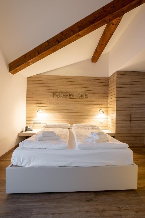 B612 Hotel Levico Terme Luaran gambar