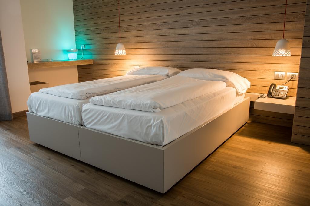 B612 Hotel Levico Terme Luaran gambar