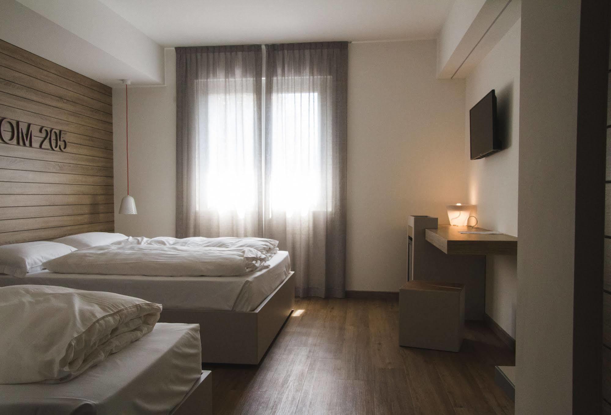 B612 Hotel Levico Terme Luaran gambar
