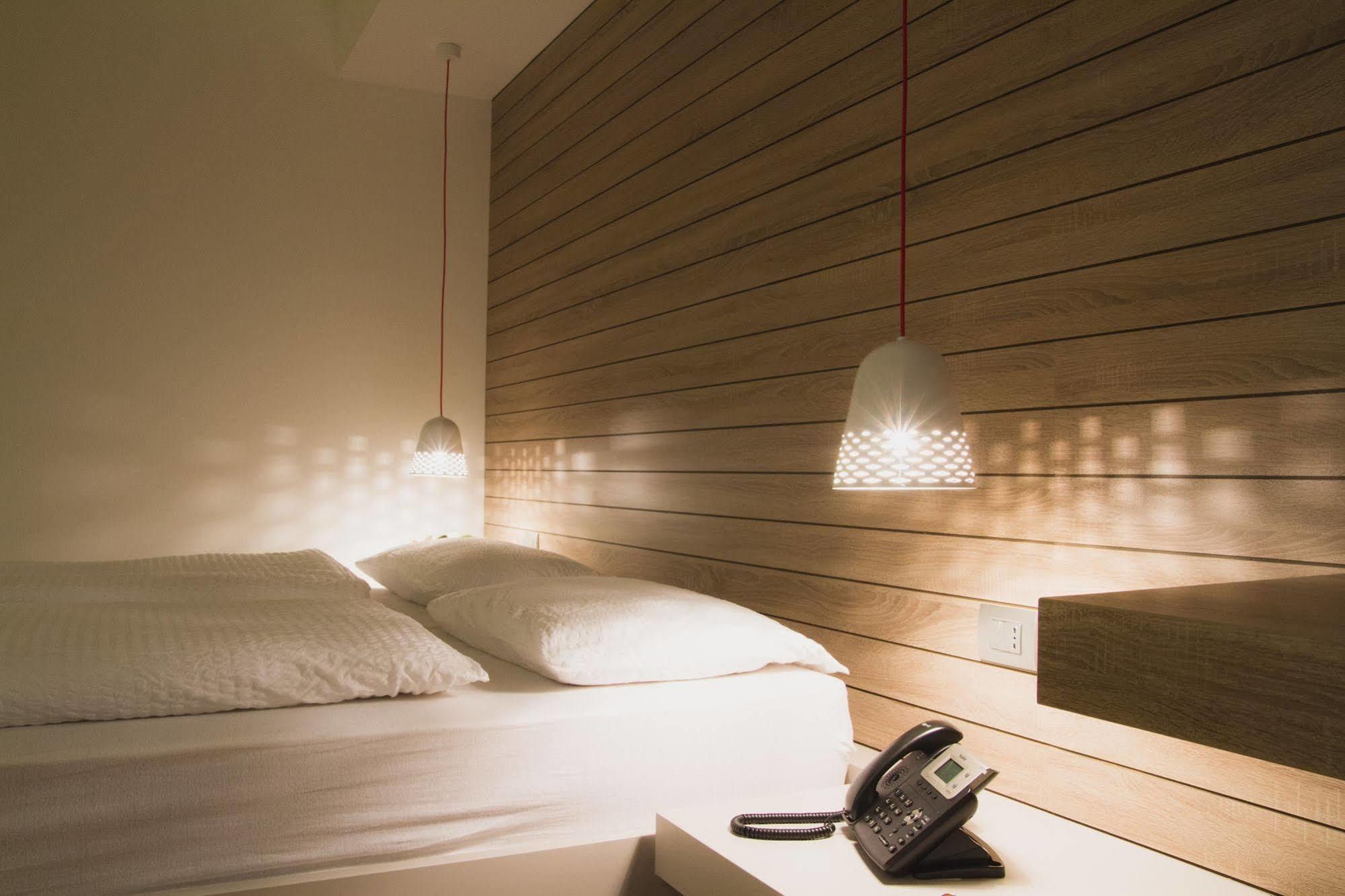 B612 Hotel Levico Terme Luaran gambar